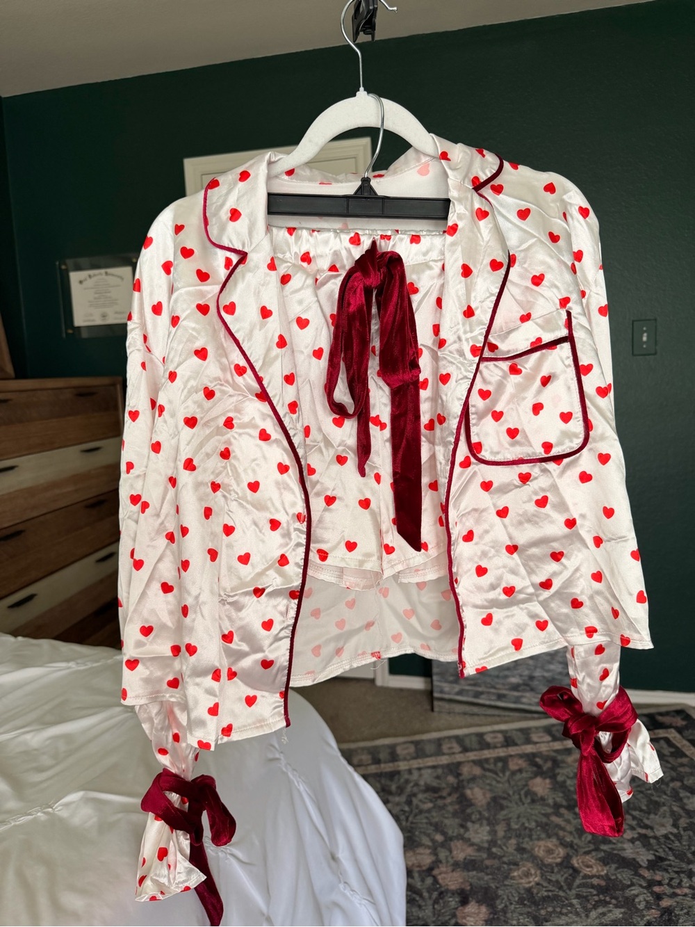 Silky Heart Print Pajama Top with Velvet Ties